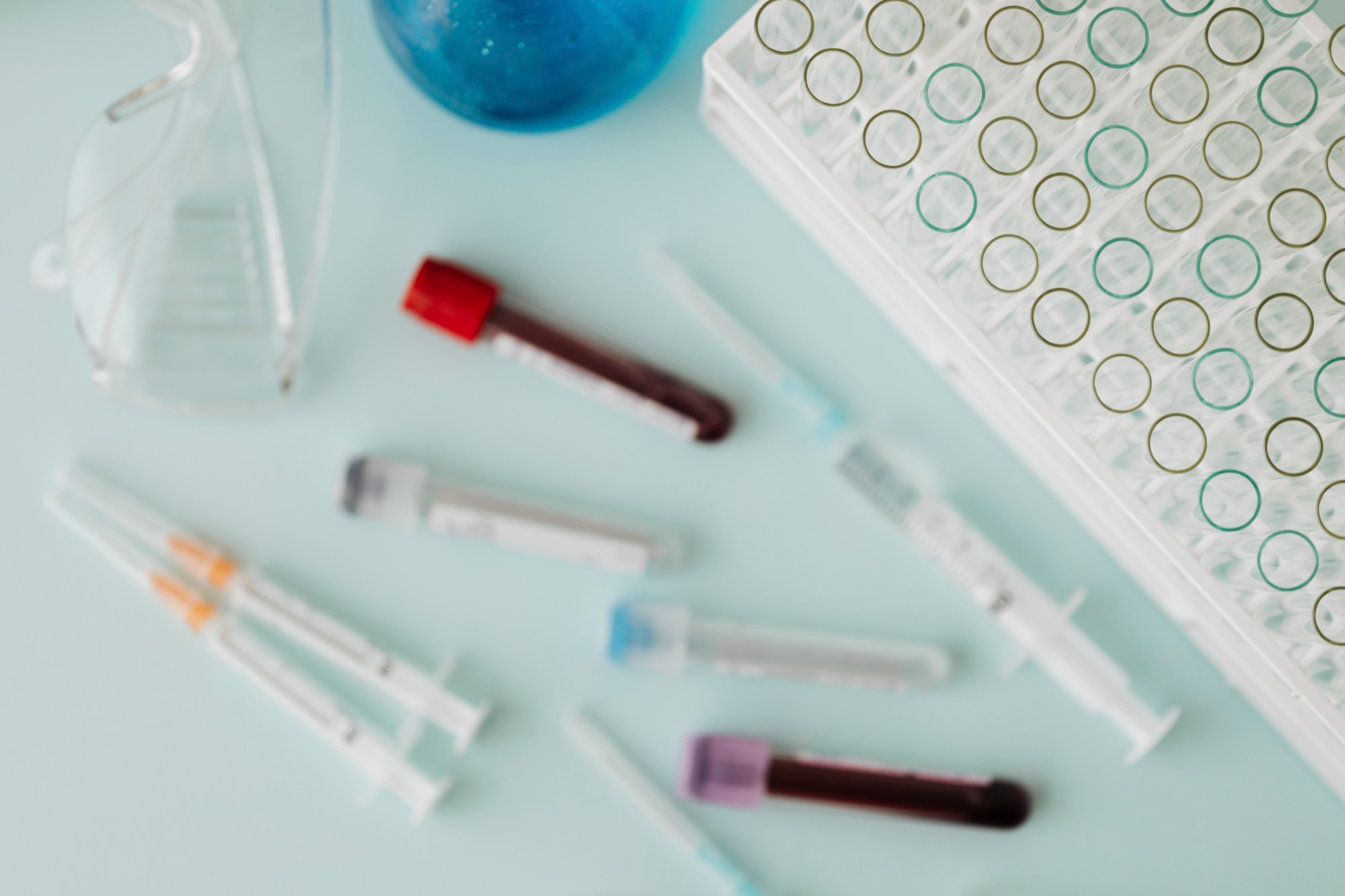 Biological Specimens &
Blood Samples Transport